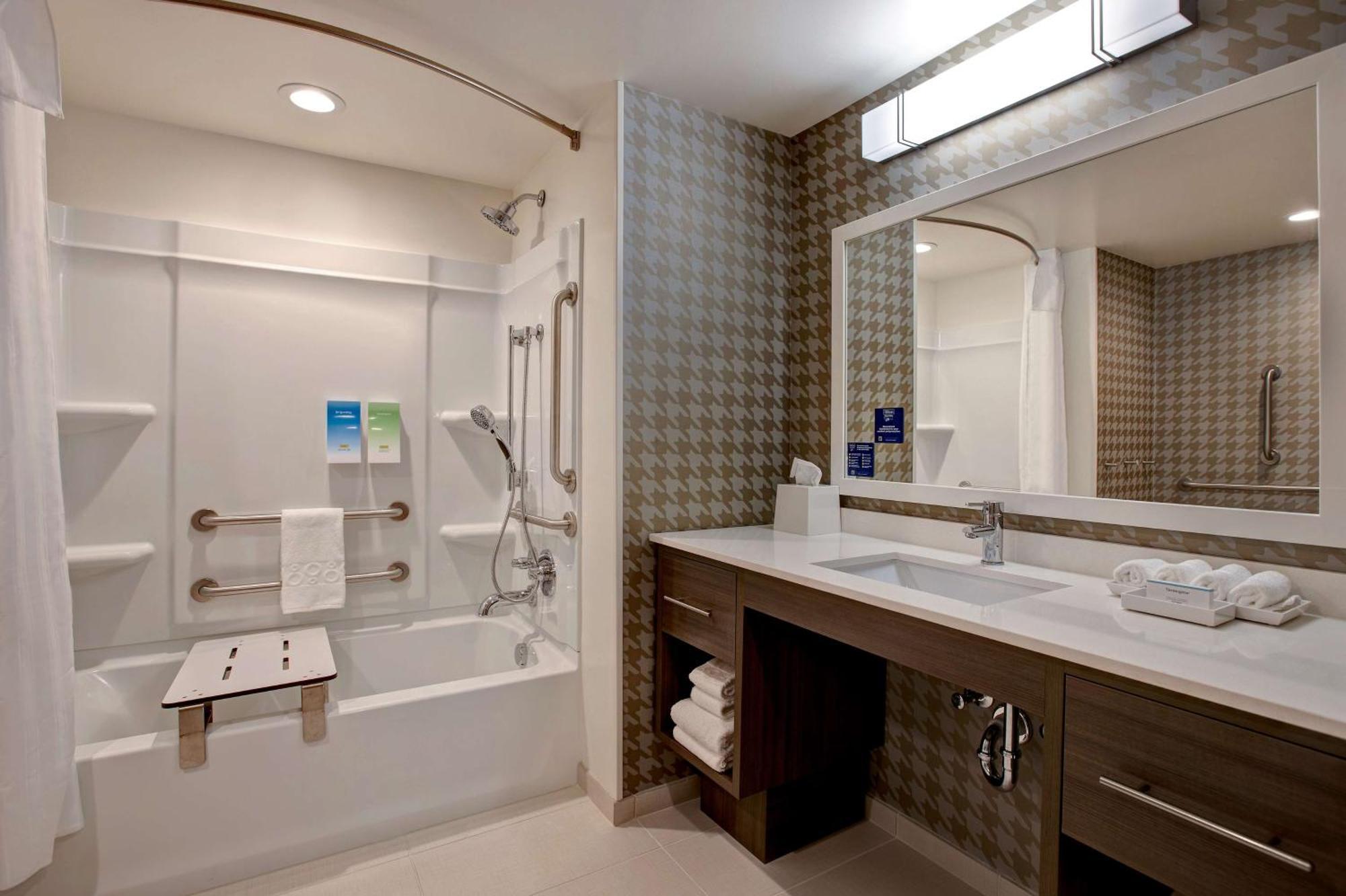 Home2 Suites By Hilton Carmel Indianapolis Екстериор снимка